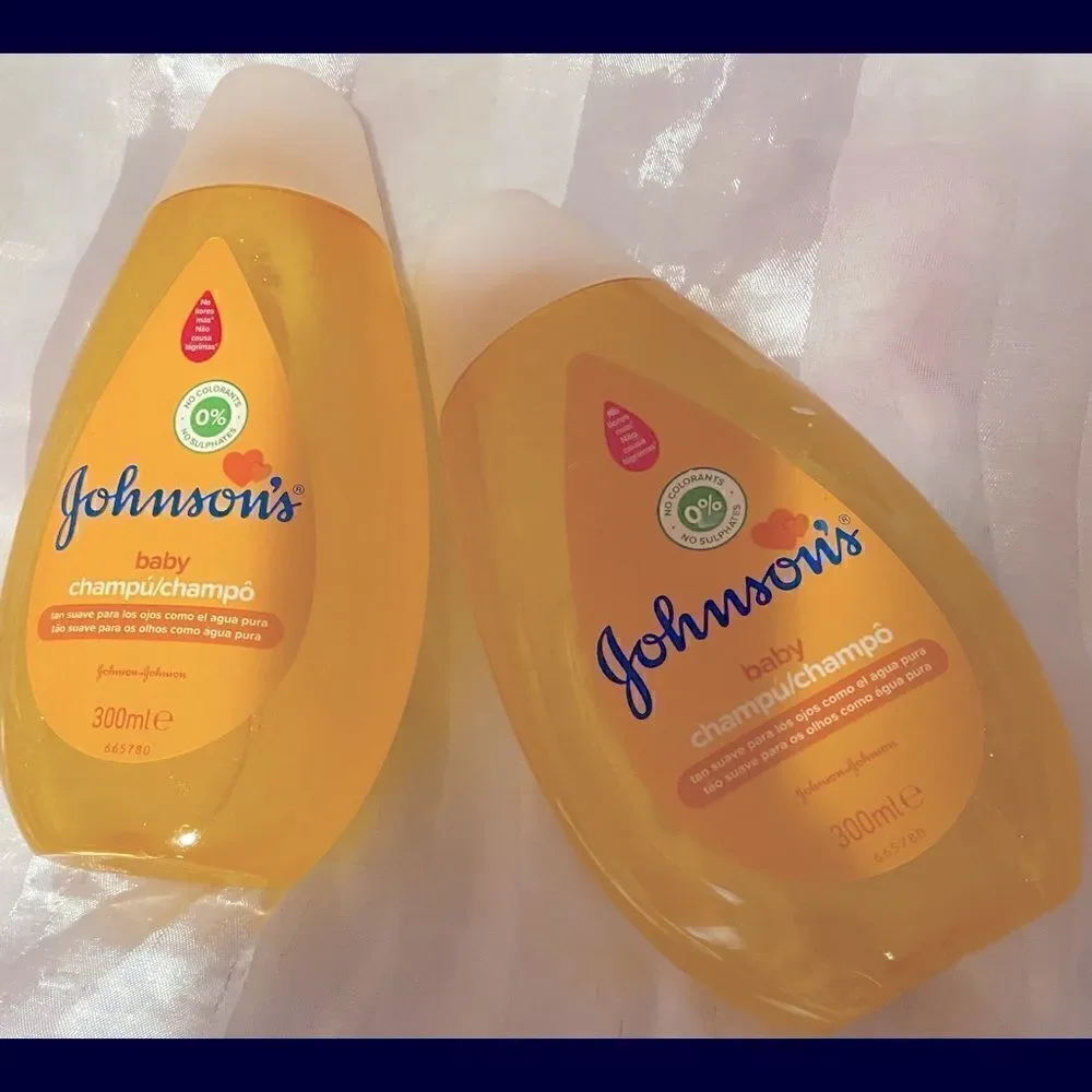 🛍2X Johnson’s Baby Shampoo No Colorants No sulphates (300ml)
